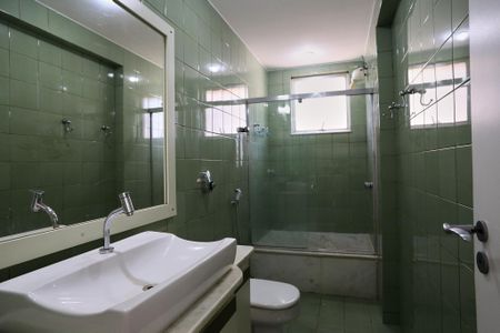 Apartamento à venda com 180m², 4 quartos e 2 vagasBanheiro