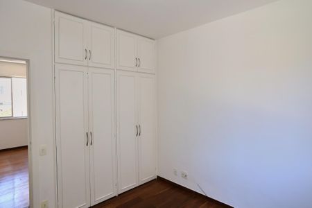 Apartamento à venda com 180m², 4 quartos e 2 vagasQuarto 2