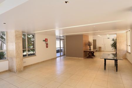 Apartamento à venda com 180m², 4 quartos e 2 vagasÁrea comum - Salão de festas