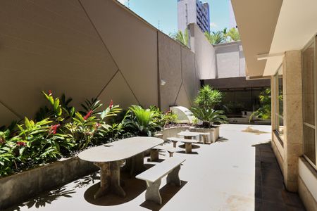 Apartamento à venda com 180m², 4 quartos e 2 vagasÁrea comum