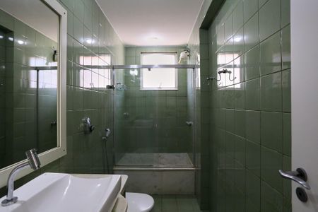 Apartamento à venda com 180m², 4 quartos e 2 vagasBanheiro