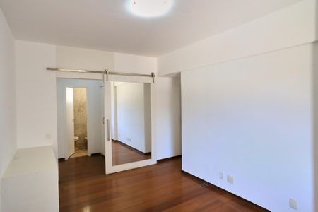 Apartamento à venda com 180m², 4 quartos e 2 vagasSuíte