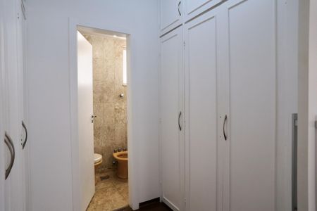 Apartamento à venda com 180m², 4 quartos e 2 vagasCloset da suíte