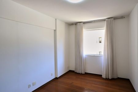 Apartamento à venda com 180m², 4 quartos e 2 vagasSuíte