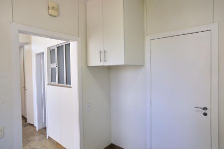 Apartamento à venda com 180m², 4 quartos e 2 vagasCozinha