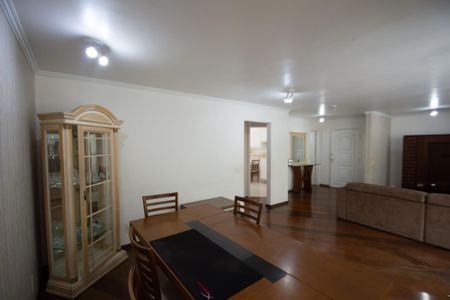 Apartamento à venda com 156m², 3 quartos e 2 vagas Apartamento à venda com 156m², 3 quartos e 2 vagassala de jantar