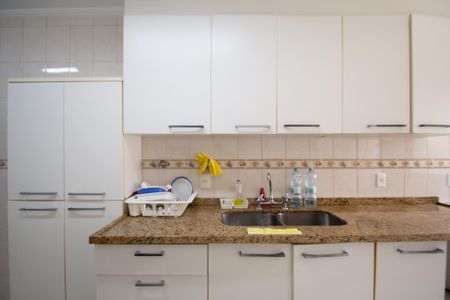 Apartamento à venda com 156m², 3 quartos e 2 vagas Apartamento à venda com 156m², 3 quartos e 2 vagascozinha