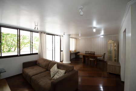 Apartamento à venda com 156m², 3 quartos e 2 vagas Apartamento à venda com 156m², 3 quartos e 2 vagassala de estar