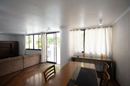 Apartamento à venda com 156m², 3 quartos e 2 vagas Apartamento à venda com 156m², 3 quartos e 2 vagassala de jantar