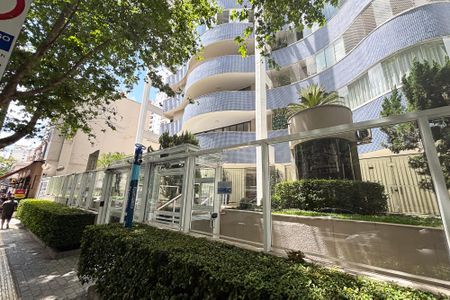 Apartamento à venda com 156m², 3 quartos e 2 vagas Apartamento à venda com 156m², 3 quartos e 2 vagasfachada predio