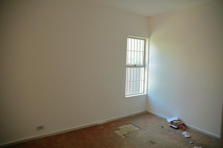 Casa à venda com 110m², 2 quartos e 2 vagasSala 