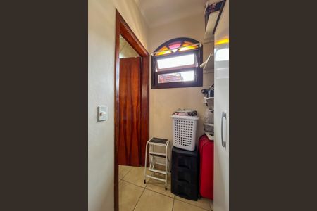 Casa à venda com 185m², 5 quartos e 3 vagasBanheiro da Suíte