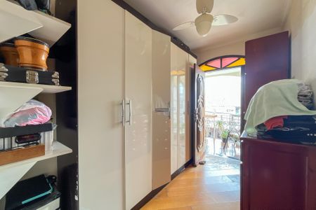 Casa à venda com 185m², 5 quartos e 3 vagasQuarto 2