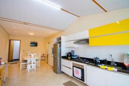 Apartamento à venda com 164m², 3 quartos e 2 vagas Apartamento à venda com 164m², 3 quartos e 2 vagasCozinha