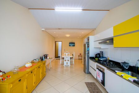 Apartamento à venda com 164m², 3 quartos e 2 vagas Apartamento à venda com 164m², 3 quartos e 2 vagasCozinha
