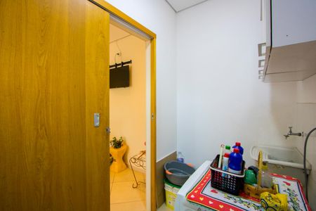 Apartamento à venda com 164m², 3 quartos e 2 vagas Apartamento à venda com 164m², 3 quartos e 2 vagasÁrea de serviço