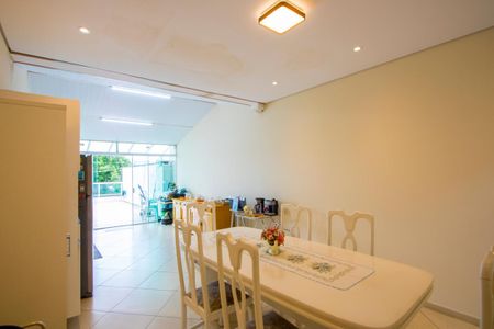 Apartamento à venda com 164m², 3 quartos e 2 vagas Apartamento à venda com 164m², 3 quartos e 2 vagasCozinha