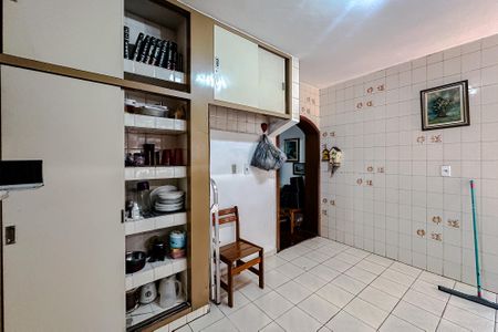 Casa à venda com 124m², 3 quartos e 2 vagasCozinha