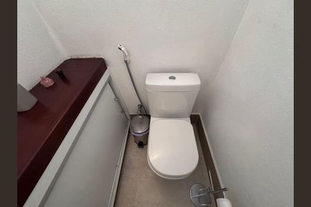 Casa de condomínio à venda com 371m², 5 quartos e 2 vagasLavabo