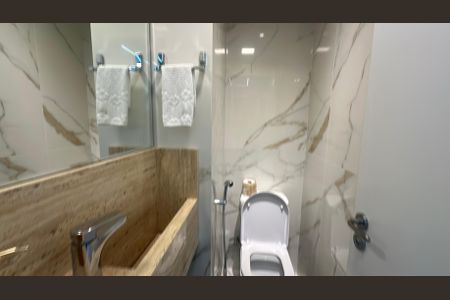 Apartamento à venda com 82m², 2 quartos e 1 vagaLavabo