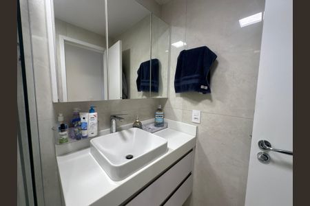 Apartamento à venda com 82m², 2 quartos e 1 vagaBanheiro da Suíte 1