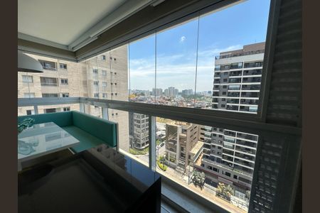 Apartamento à venda com 82m², 2 quartos e 1 vagaVaranda