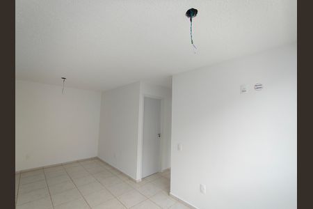 Sala de apartamento para alugar com 2 quartos, 43m² em Curicica, Rio de Janeiro