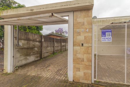 Casa de condomínio à venda com 66m², 3 quartos e 1 vaga Casa de condomínio à venda com 66m², 3 quartos e 1 vagaFachada/Placa