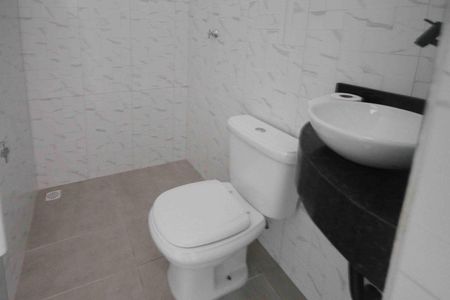 Casa para alugar com 55m², 2 quartos e sem vagaBanheiro Social