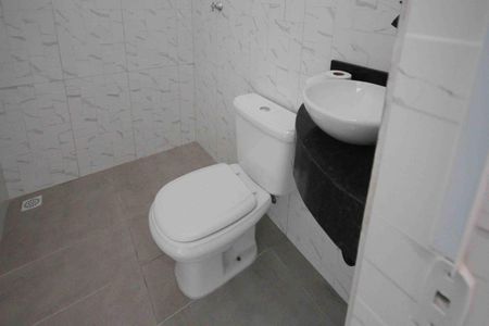 Casa para alugar com 55m², 2 quartos e sem vagaBanheiro Social