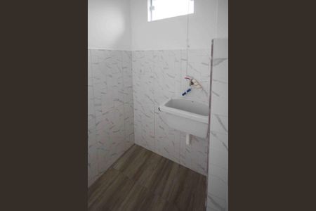 Casa para alugar com 55m², 2 quartos e sem vagaÁrea de Serviço