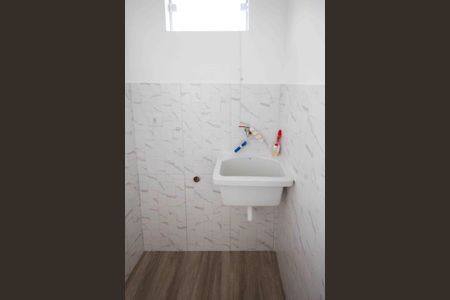 Casa para alugar com 55m², 2 quartos e sem vagaÁrea de Serviço