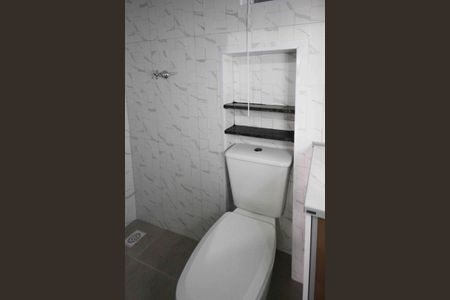 Casa para alugar com 55m², 2 quartos e sem vagaBanheiro da Suíte