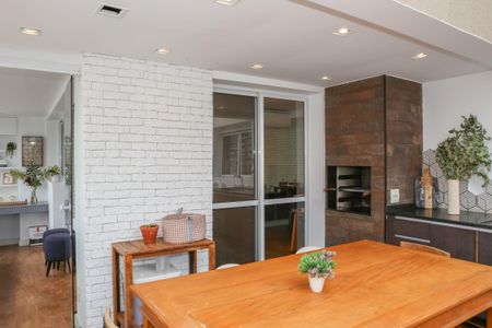 Apartamento à venda com 96m², 2 quartos e 2 vagasÁrea Gourmet