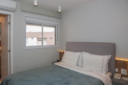 Suíte de apartamento à venda com 2 quartos, 96m² em Vila Anglo Brasileira, São Paulo