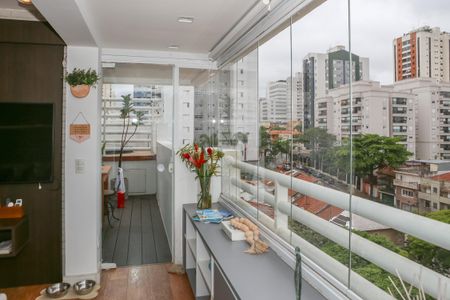 Sala de apartamento à venda com 2 quartos, 96m² em Vila Anglo Brasileira, São Paulo