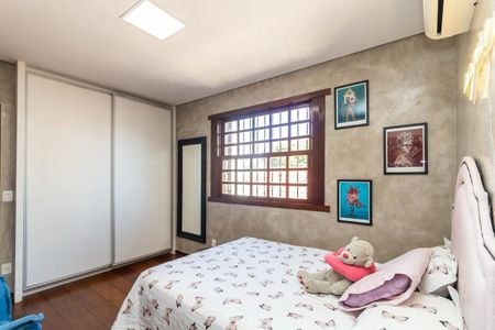 Casa para alugar com 398m², 4 quartos e 4 vagas Casa para alugar com 398m², 4 quartos e 4 vagasSuíte 4