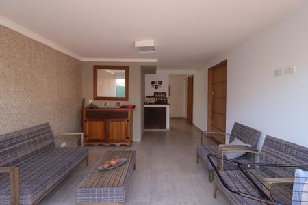 Casa para alugar com 270m², 2 quartos e 2 vagasÁrea Social 1
