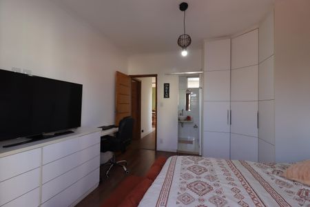 Casa para alugar com 270m², 2 quartos e 2 vagasSuíte 1