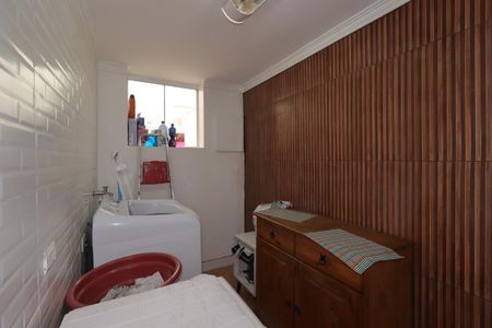 Área de Serviço de casa para alugar com 2 quartos, 270m² em Vila Bastos, Santo André
