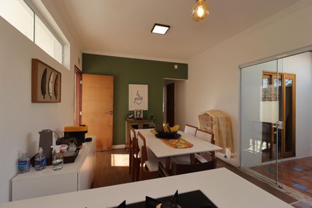 Casa para alugar com 270m², 2 quartos e 2 vagasCozinha