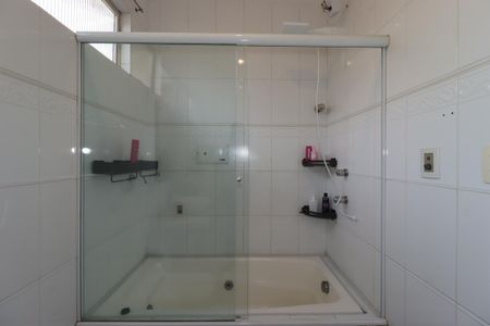 Casa para alugar com 270m², 2 quartos e 2 vagasBanheiro da Suíte 1