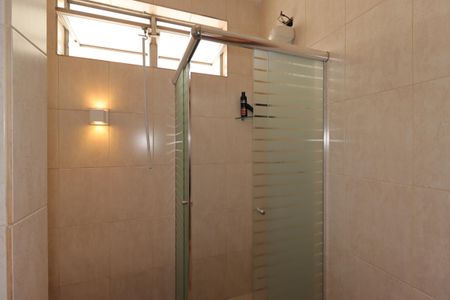 Casa para alugar com 270m², 2 quartos e 2 vagasBanheiro Social