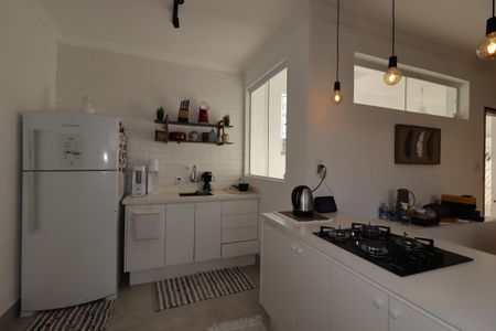 Casa para alugar com 270m², 2 quartos e 2 vagasCozinha