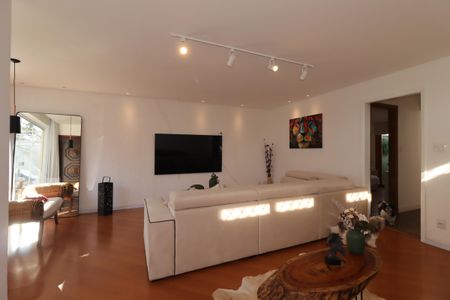 Casa para alugar com 270m², 2 quartos e 2 vagasSala
