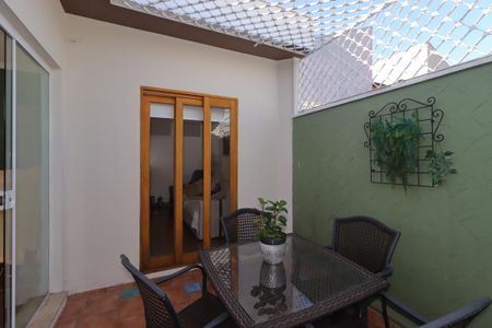 Casa para alugar com 270m², 2 quartos e 2 vagasJardim de Inverno