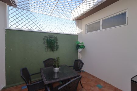 Casa para alugar com 270m², 2 quartos e 2 vagasJardim de Inverno