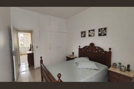 Casa à venda com 200m², 4 quartos e 2 vagas