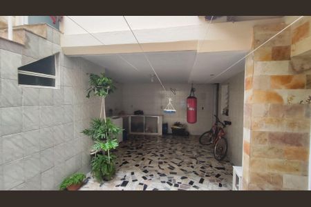 Casa à venda com 200m², 4 quartos e 2 vagas