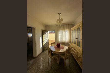 Casa à venda com 4 quartos, 300m² em Bom Jesus, Belo Horizonte